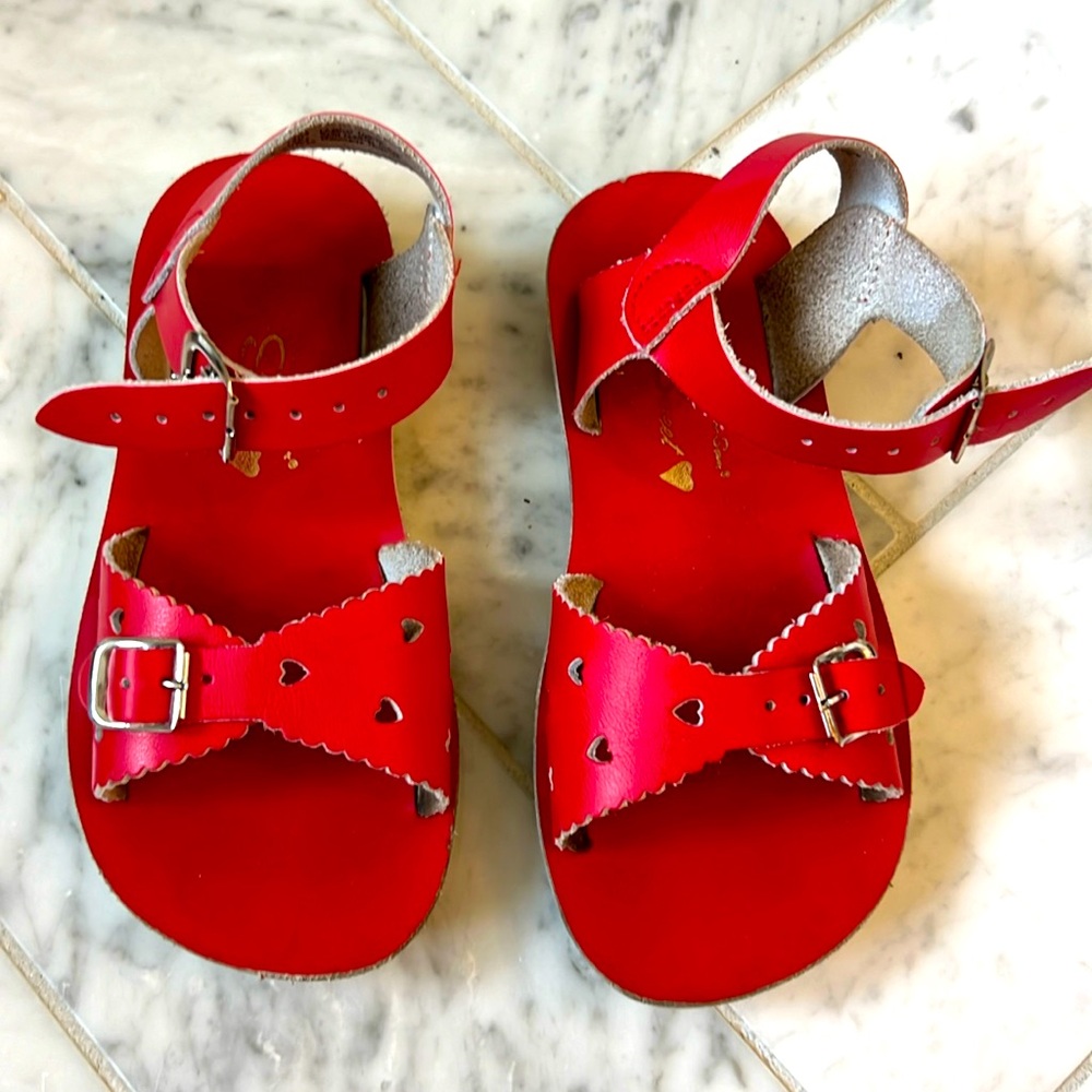 Sun Sand Kids red sandals in size 10T
